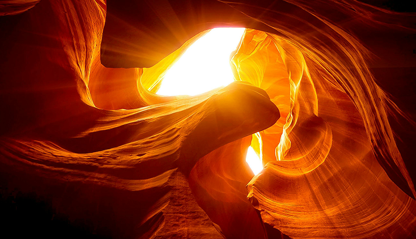 九游会老哥必备的交流社区论坛制药盛装参展2024西鼎会，共绘健康产业新蓝图！