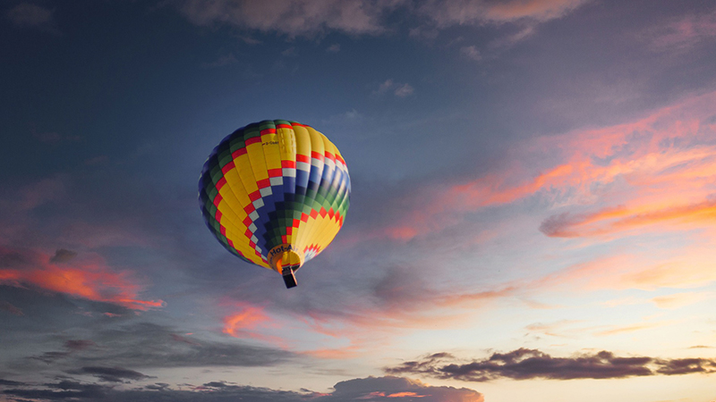 深耕外用药领域逾三十年，九游会老哥必备的交流社区论坛制药打造具备竞争力的产品体系